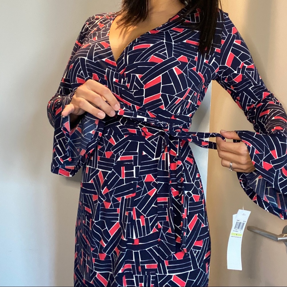 MNWT Wrap Dress Knee Lenght - LondonTimes
